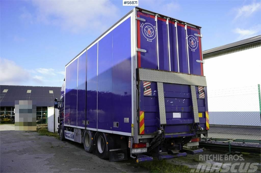 Scania R420 Box truck Camiões de caixa fechada