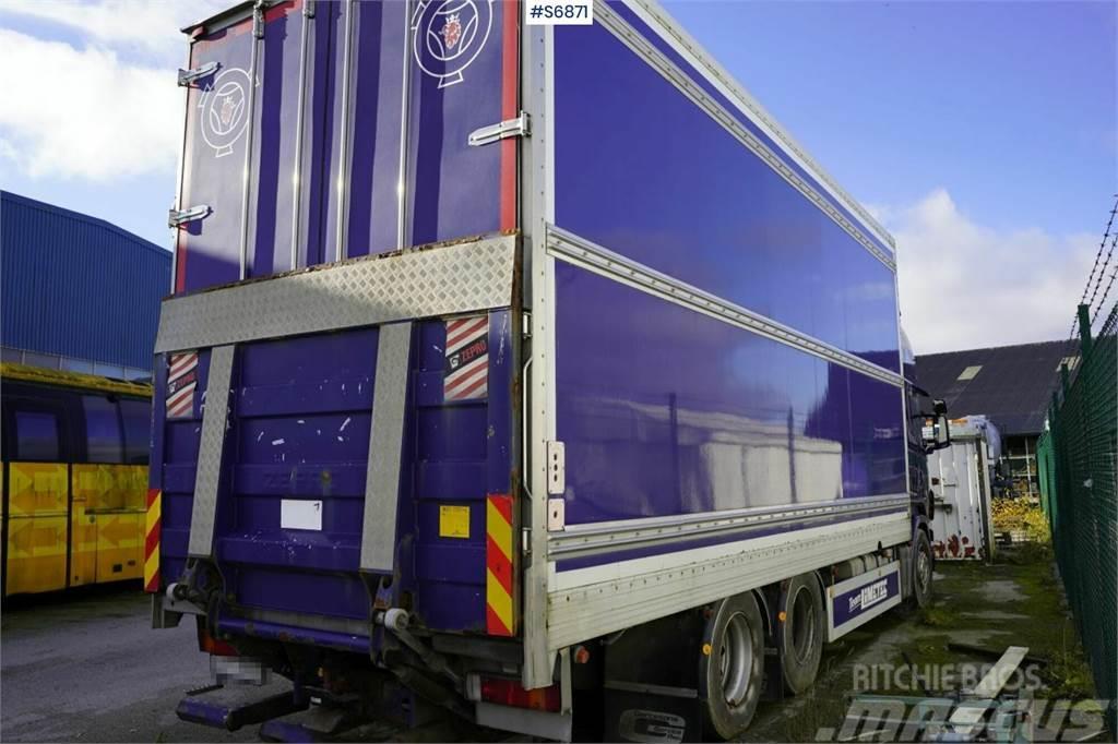 Scania R420 Box truck Camiões de caixa fechada