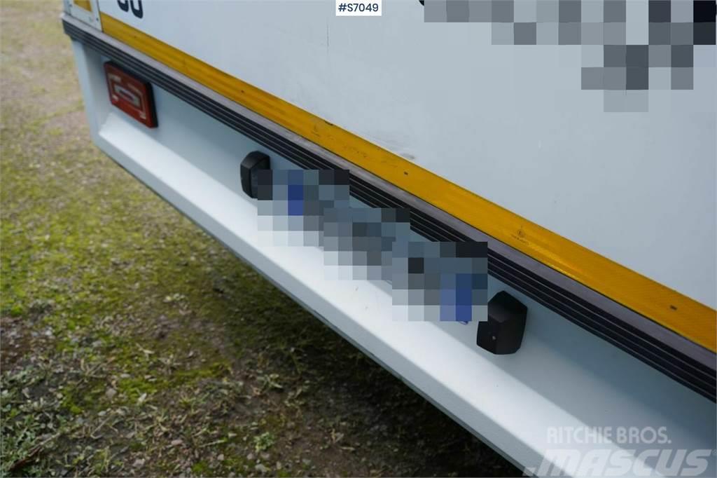  VANS BARBOT Specialbyggd hästtransport Camiões de transporte de animais
