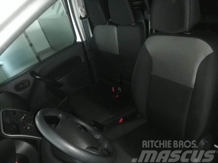 Nissan NV250 1.5 DCI 70KW L1H1 3 SEATS COMFORT 95 4P Carrinhas de caixa fechada