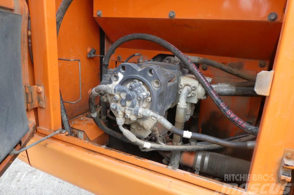 Doosan DX 225 LC Escavadoras de rastos