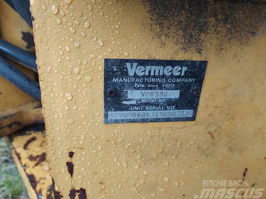 Vermeer koparka,  Backhoe B930 Abre-valas