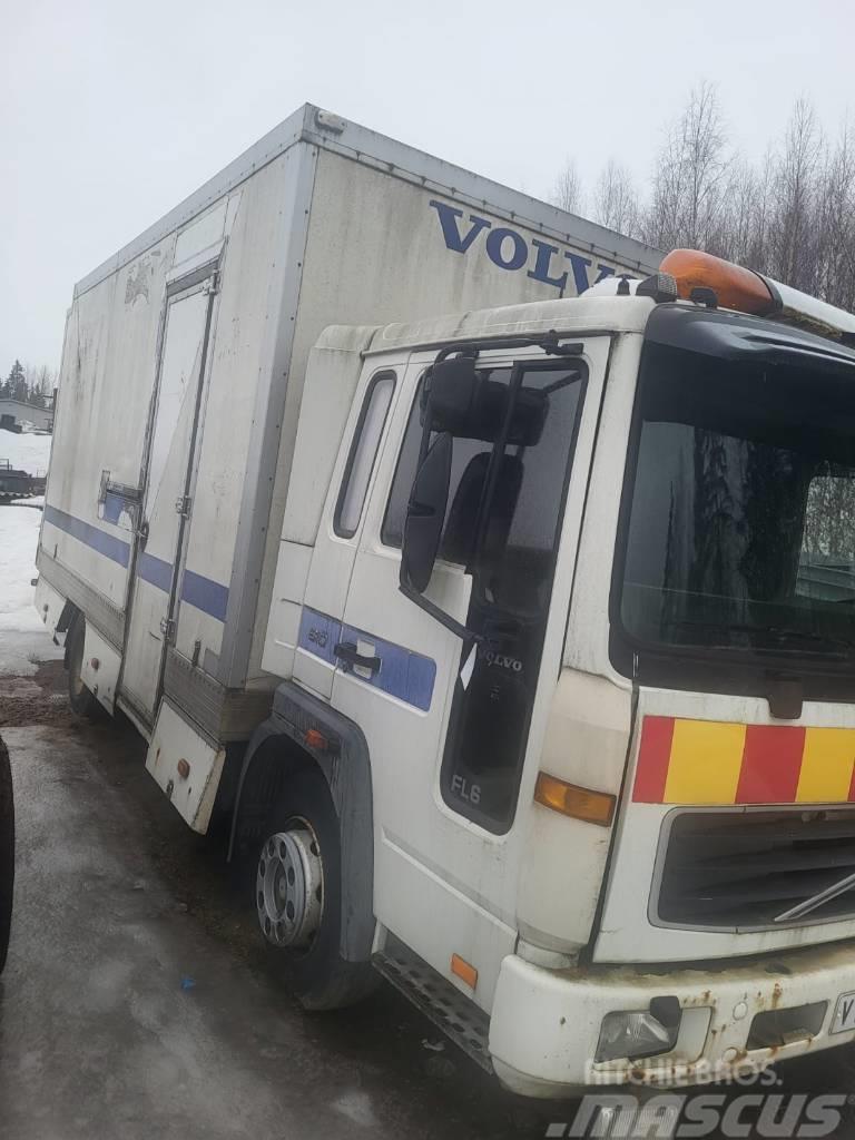 Volvo FL608/3700 Contentores especiais