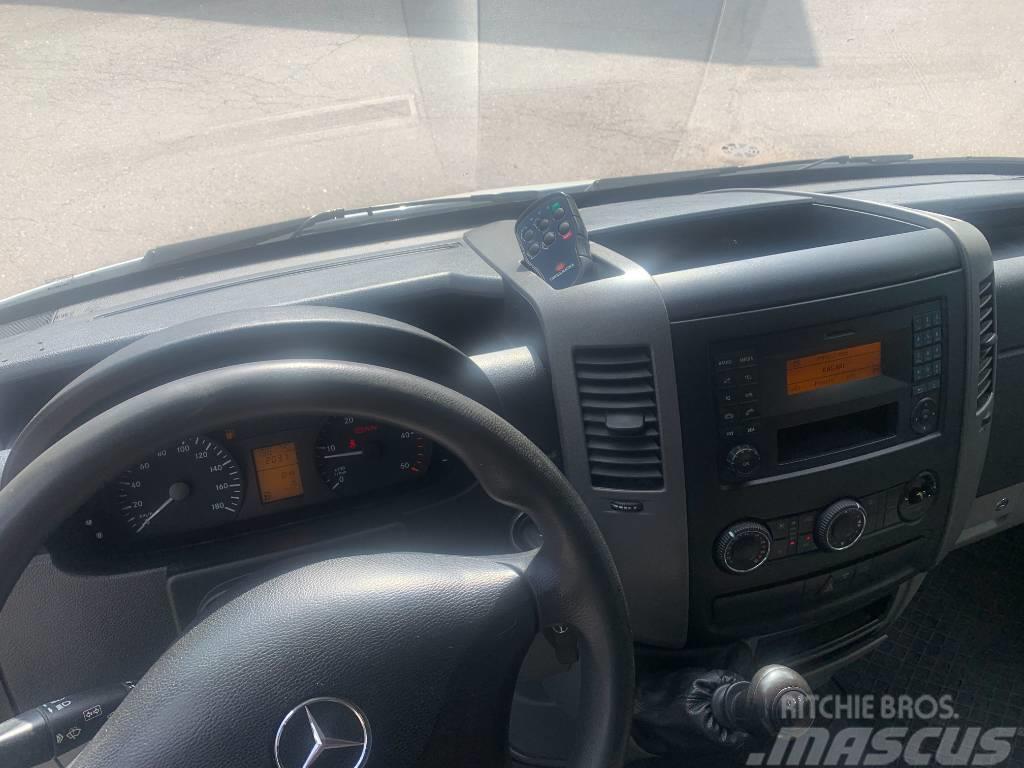 Mercedes-Benz Sprinter 313 CDI Pakettiauto umpikori + TL Nostin Caixa fechada