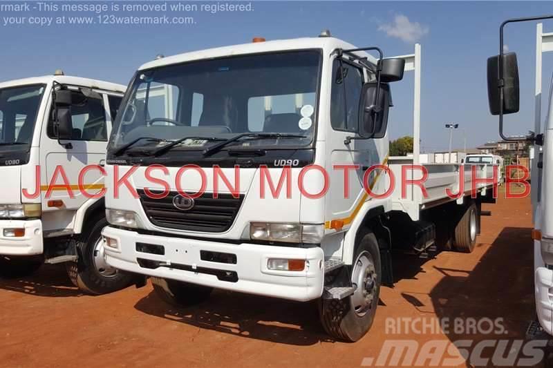 Nissan UD90 WITH NEW 7.500 METRE DROPSIDE BODY Outros Camiões