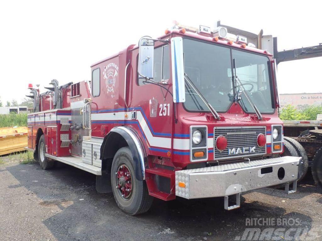 Mack MR686P Carros de bombeiros