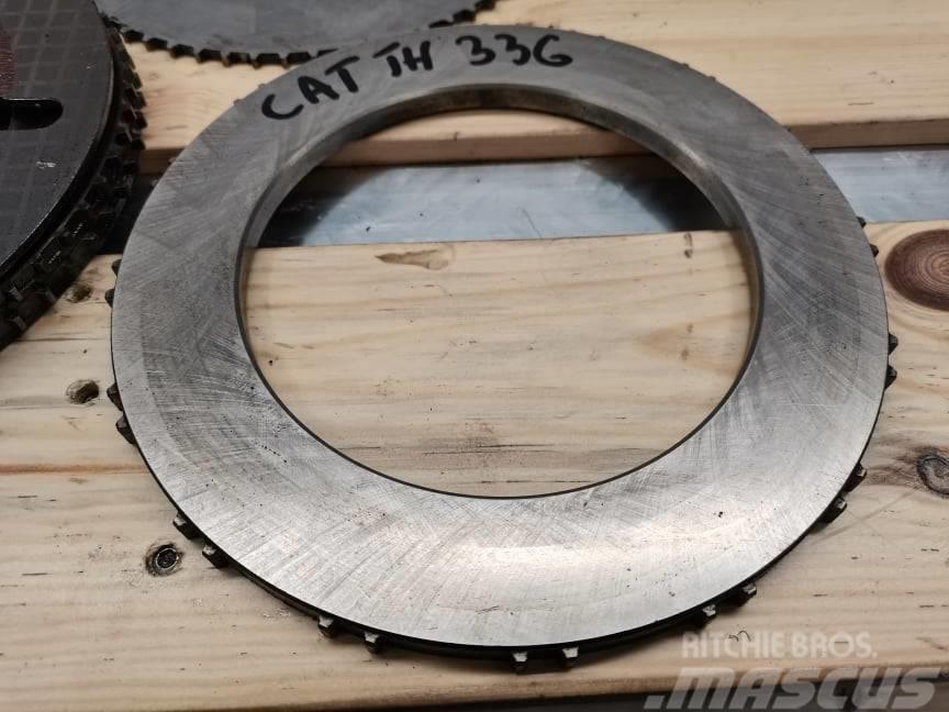 CAT TH 336 brake spacer } Travőes