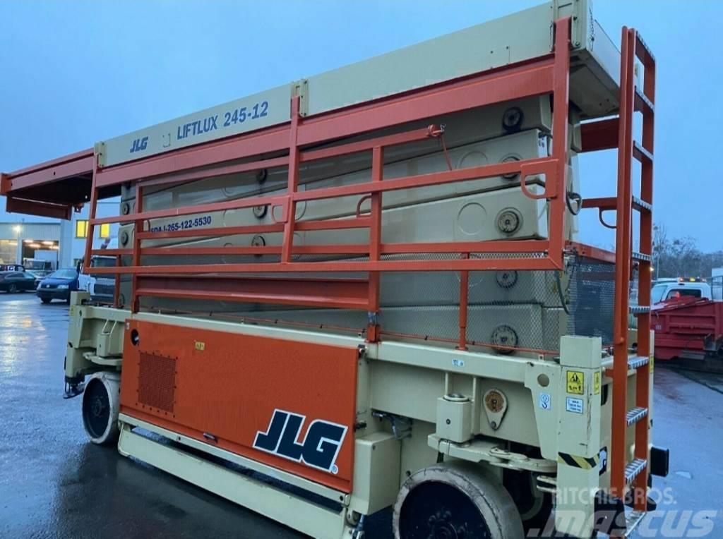 JLG liftlux SL 245-12 Elevadores de tesoura