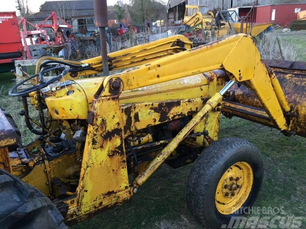 Massey Ferguson 135 Loader tractor £1750 Outros componentes