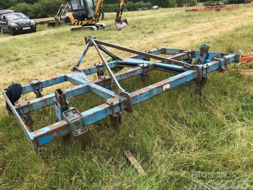 Ransomes 3 metre front mounted tractor cultivator Cultivadoras