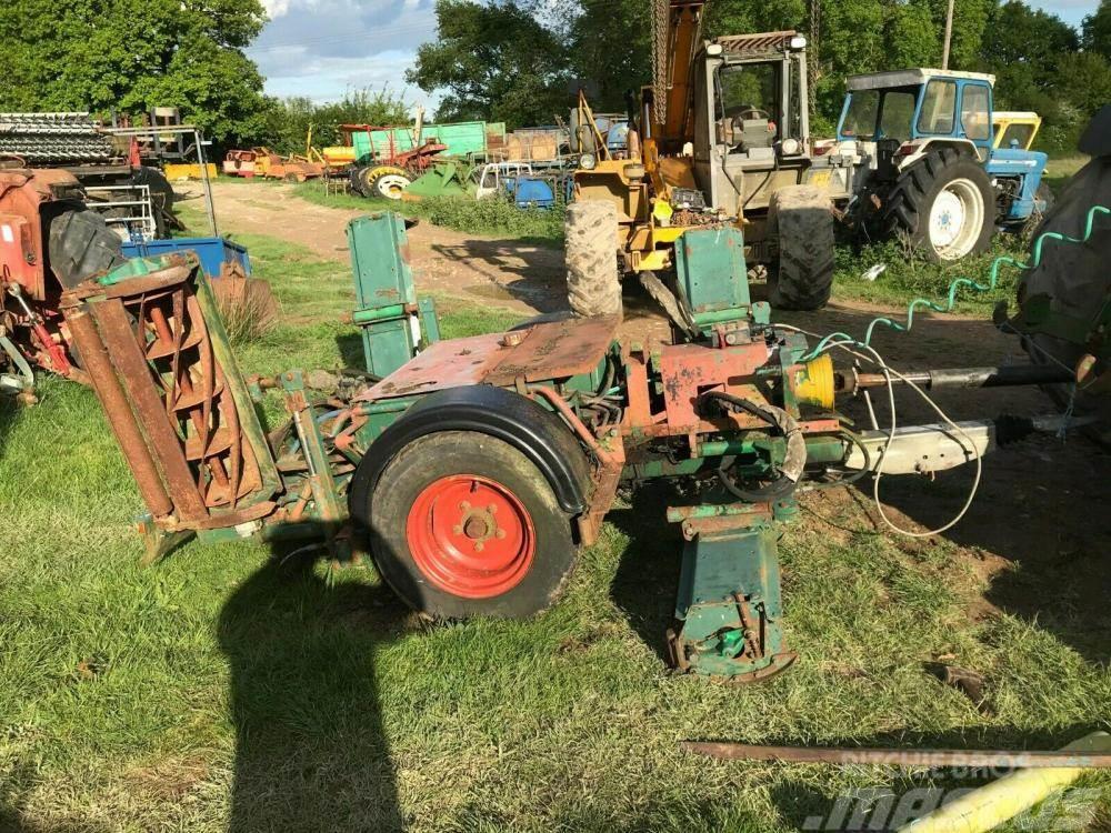 Ransomes gang mower 5 reel - tractor driven - £750 Corta-Relvas Riders