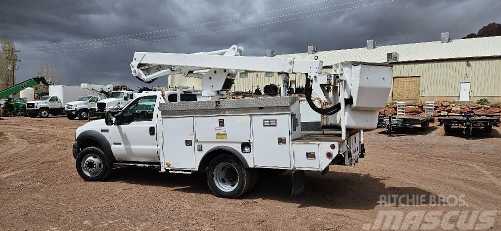 Ford Bucket Truck F550 Outros