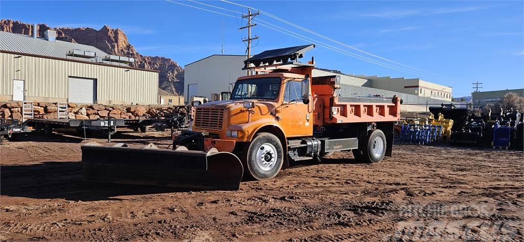 International Dump Truck 4900 Camiões basculantes