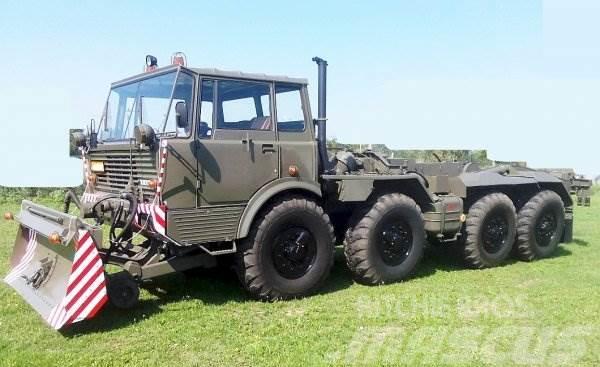 Tatra 813 - AM 50 Tractores (camiões)