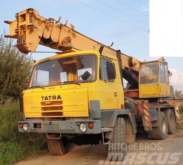 Tatra 815 +AD20 T Camiões grua