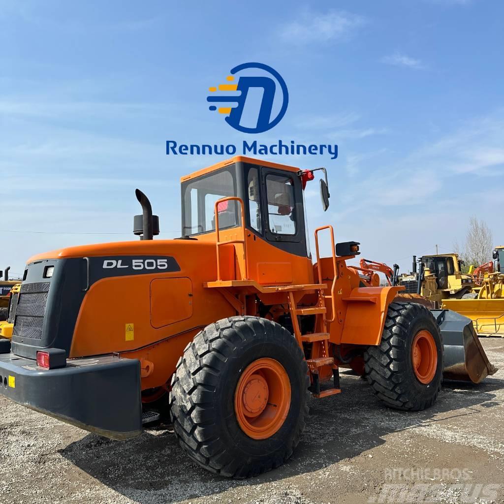 Doosan DL505 Pás carregadoras de rodas