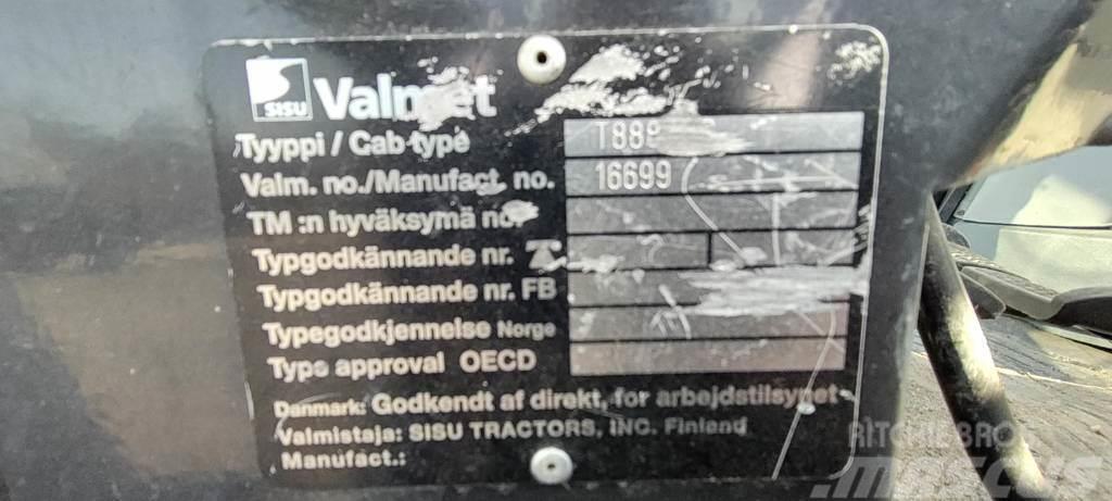 Valmet 8750-4-4x4/275 Tratores Agrícolas usados