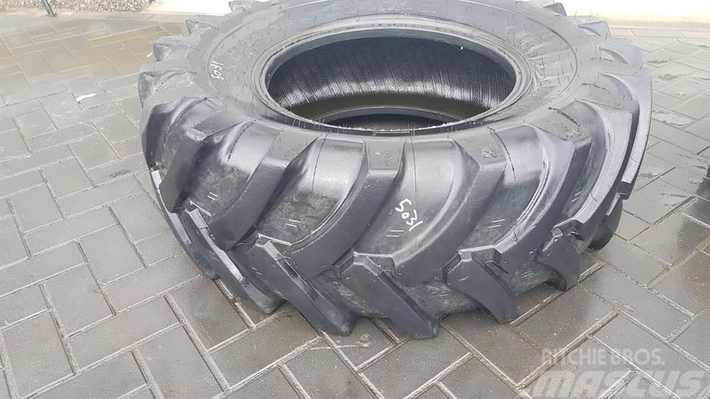 Mitas 17.5L-24 - Tyre/Reifen/Band Pneus, Rodas e Jantes