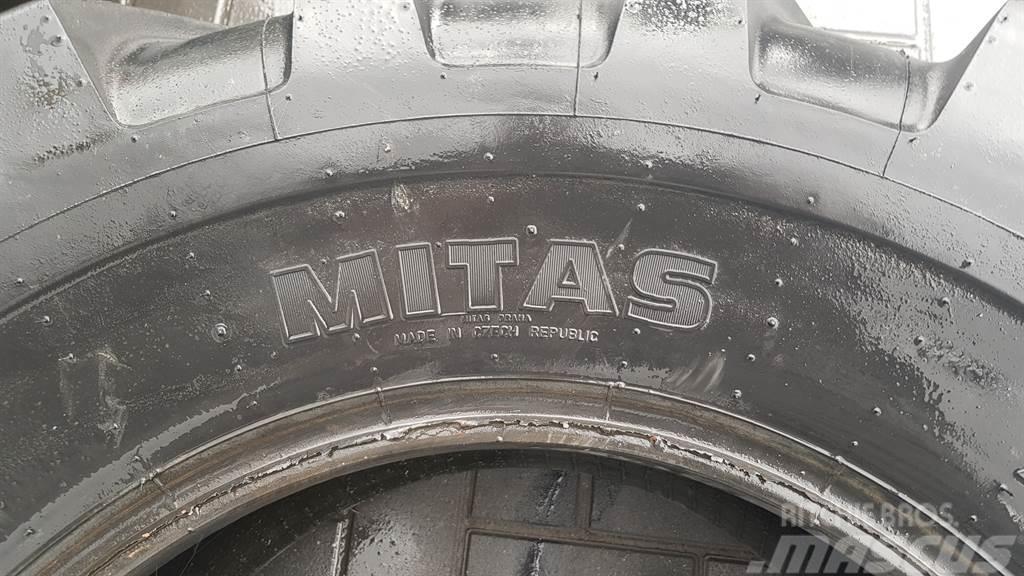 Mitas 17.5L-24 - Tyre/Reifen/Band Pneus, Rodas e Jantes