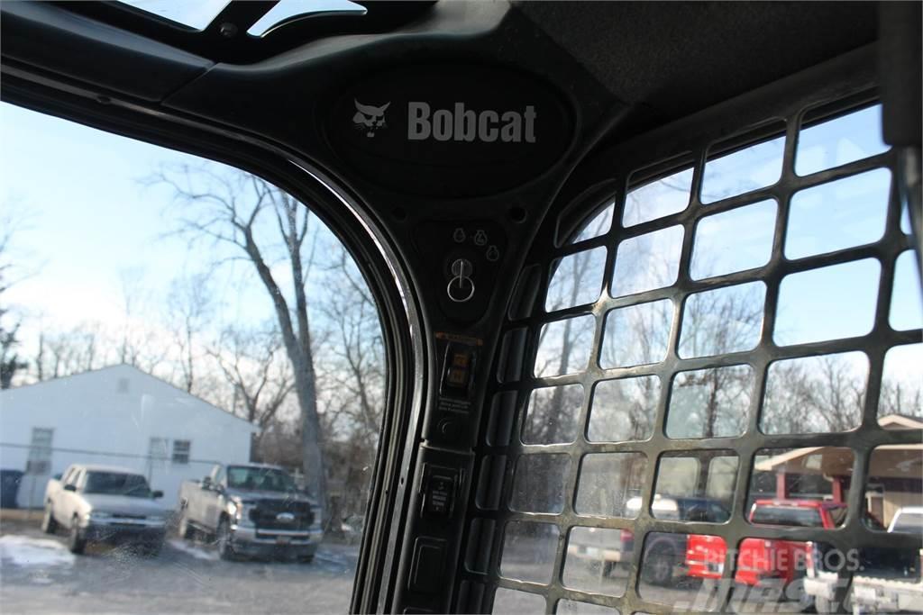Bobcat S590 Carregadoras de direcção deslizante