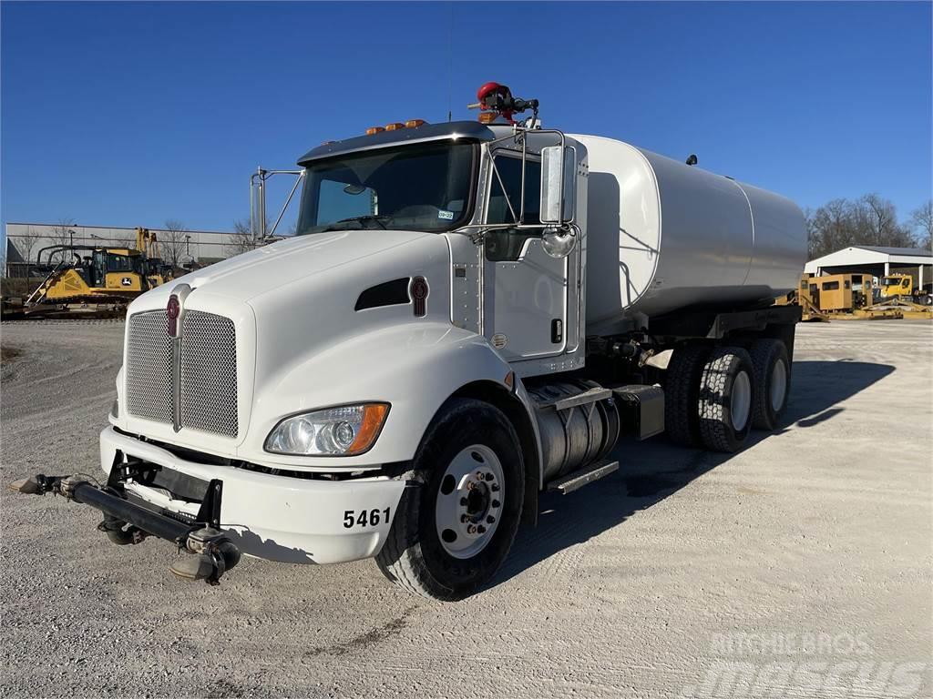 Kenworth T370 Auto-tanques