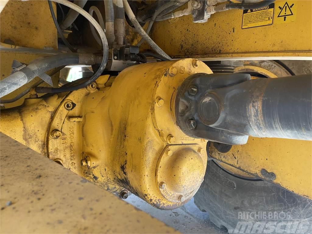 Volvo A40G Auto-tanques