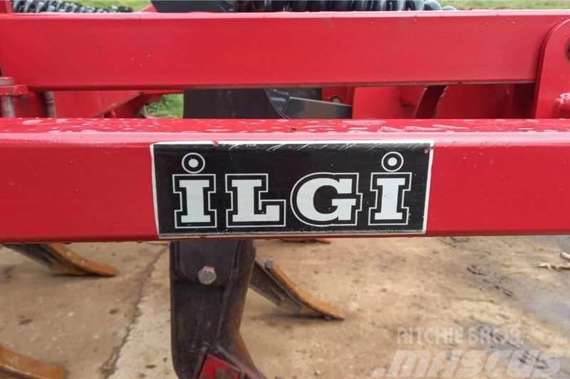 Ilgi 13 Tine Chisel Plough with Roller Outros Camiões