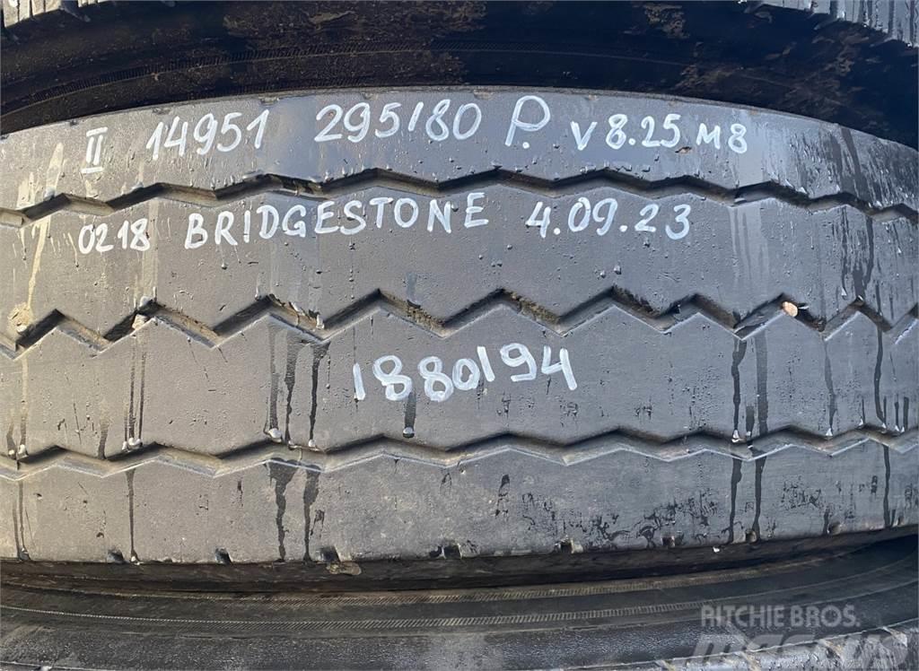 Bridgestone K-series Pneus, Rodas e Jantes