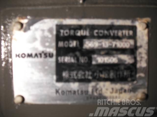 Komatsu HD605-7 gearbox Transmission Camiőes dumper basculantes rígidos