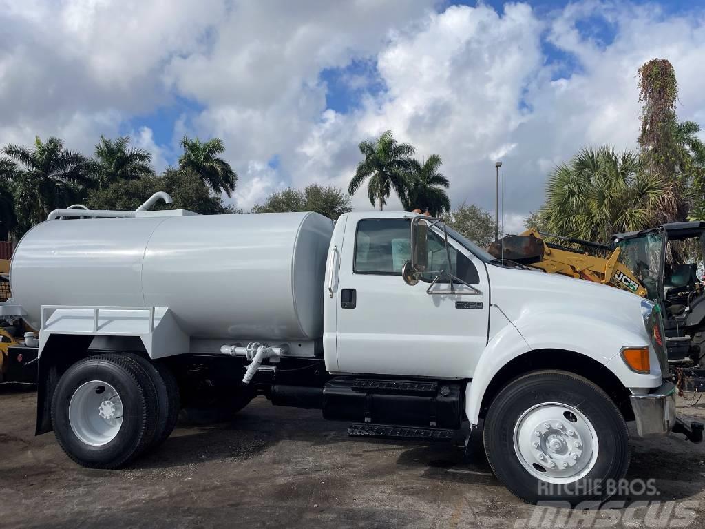 Ford F 750 SD Auto-tanques