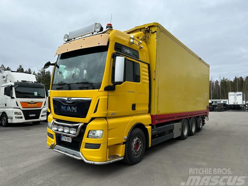 MAN TGX 35.580 8x4-4 moottoriremontti tehty 12/2022 Camiões Transporte Estilha de Madeira