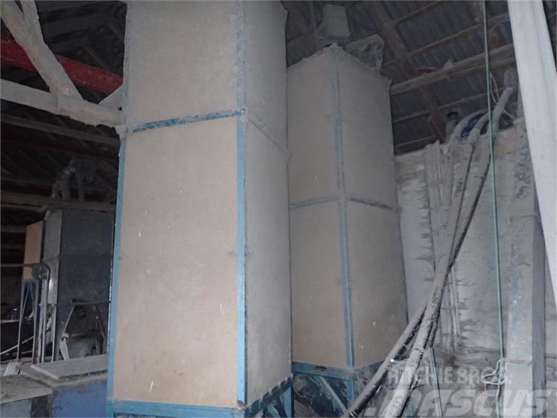  - - -  Færdigvarer siloer fra 1-2 ton Equipamento de descarga de silos
