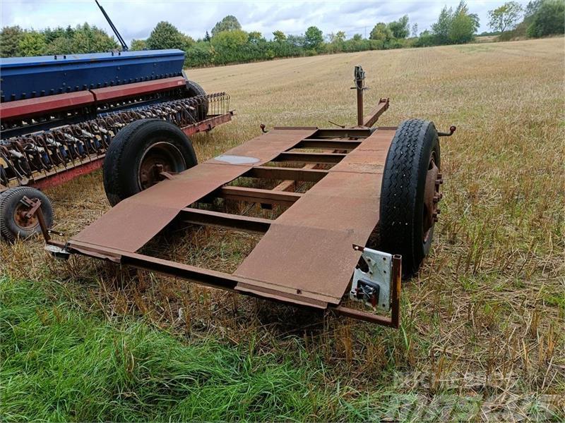  - - -  Transport vogn Reboques agricolas de uso geral