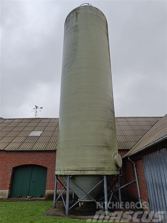 Tunetank 70 tons med snegl Equipamento de descarga de silos