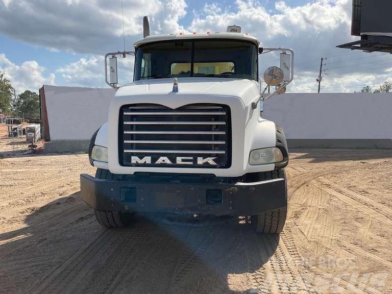 Mack CTP 713 B Outros Camiões