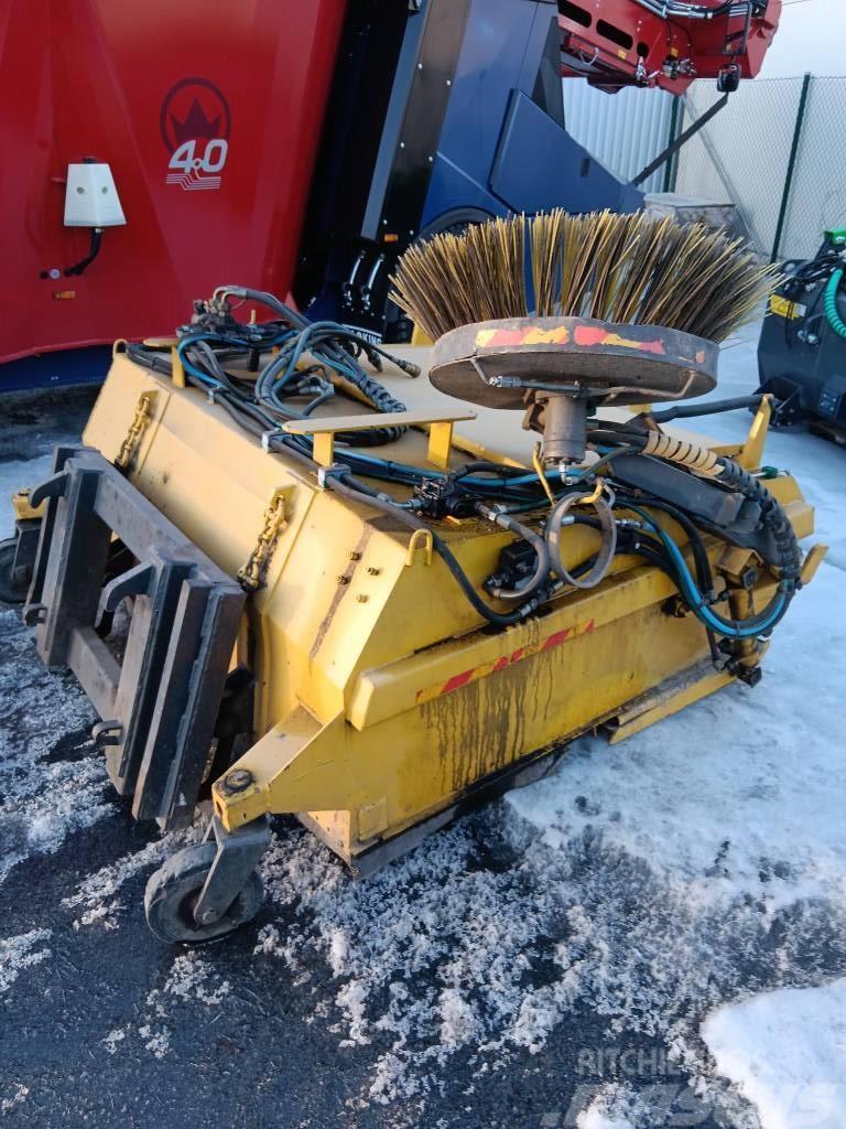 Rote Kauhaharja 1800 Outros limpa-neves e máquinas de limpeza viária