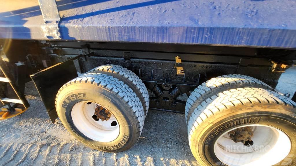 Volvo VHD Snow Plow Truck Lâminas de neve e arados