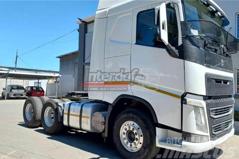 Volvo FH440 with Lifting Axle Outros Camiões