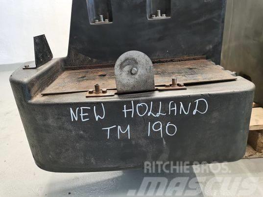 New Holland TM 175 fuel tank Cabines e interior máquinas construção