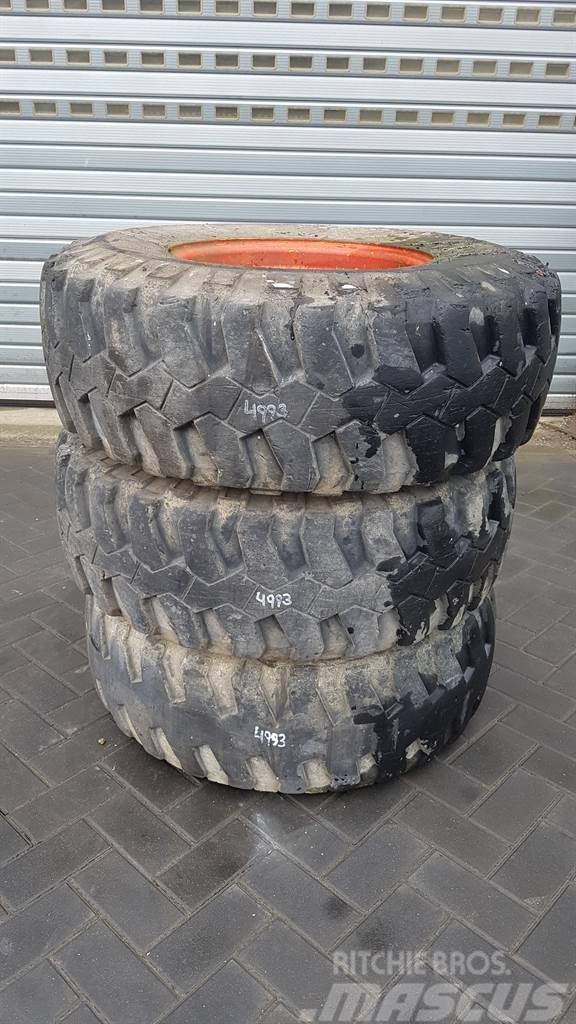 Michelin 335/80R18 (12.5R18) - Tyre/Reifen/Band Pneus, Rodas e Jantes