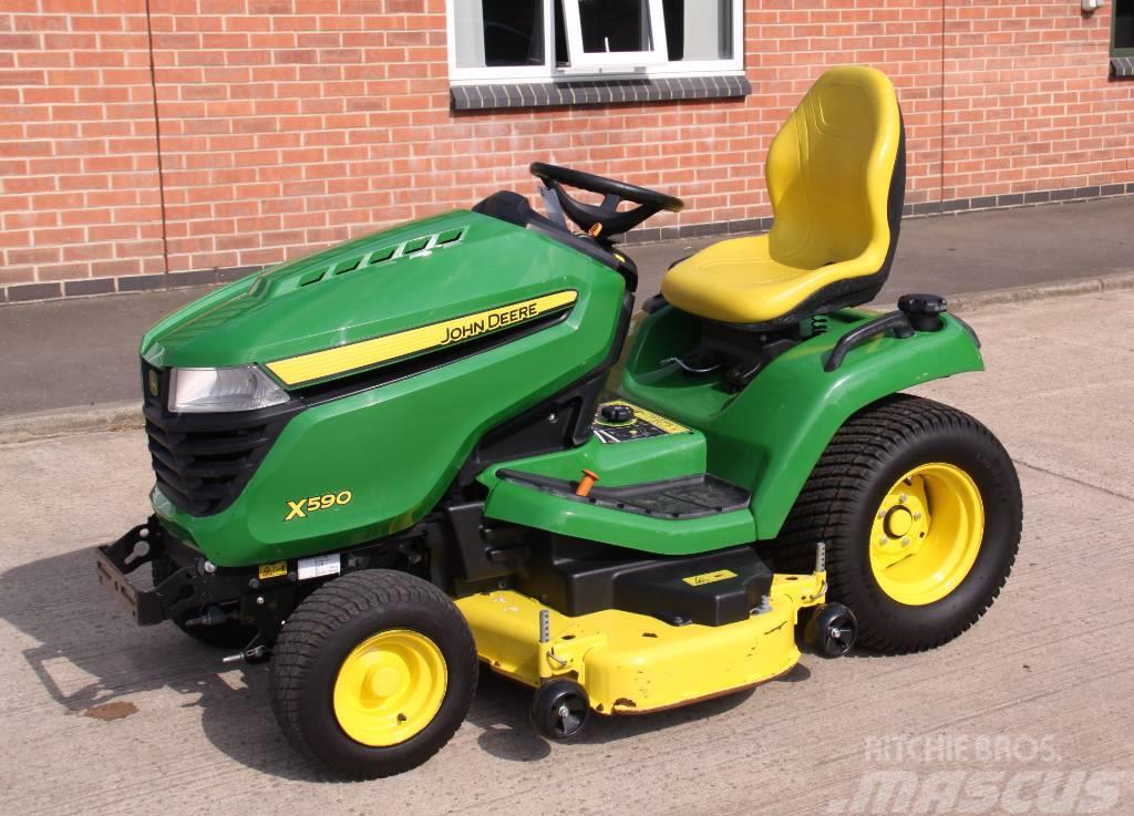 John Deere X 590 Ride on lawn tractor Corta-Relvas Riders