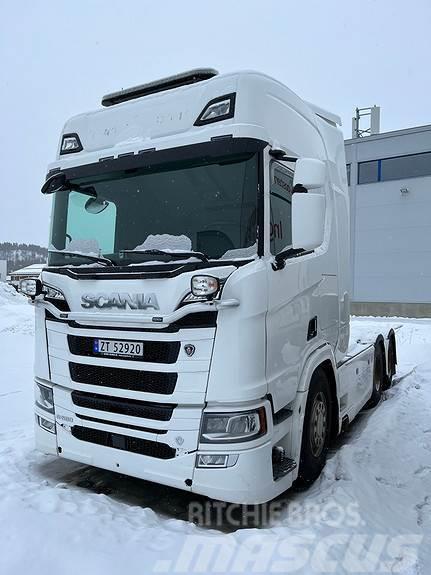 Scania R580 6X4 Hydraulikk, brøytefeste/uttak for spreder Tractores (camiões)