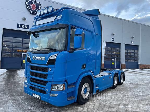 Scania R650A6x4NB tandemtrekker Tractores (camiões)