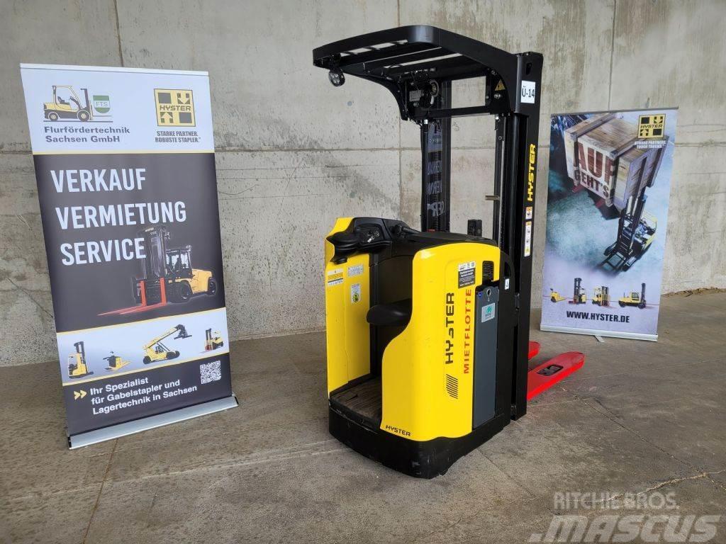 Hyster RS1.6IL Self propelled stackers
