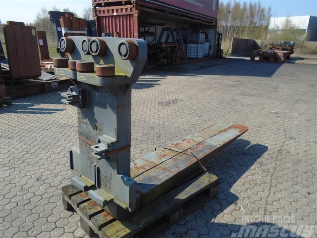  FORK Fitted with Rolls, Kissing 28.000kg@1200mm // Forquilhas