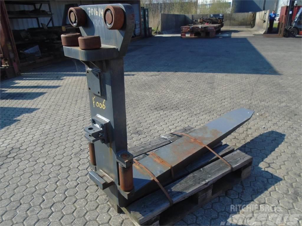  FORK Fitted with Rolls14000kg@1200mm // 2000x250x8 Forquilhas