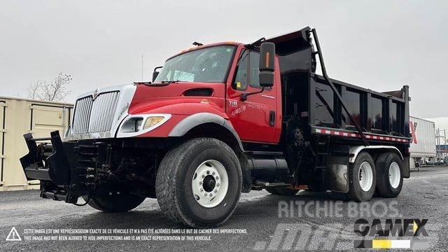 International 7500 DUMP TRUCK/ SPREADER TRUCK/ SNOW PLOW Tractores (camiões)