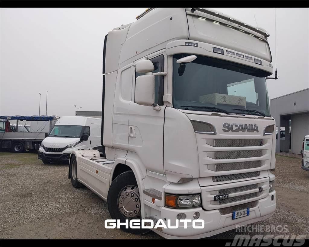 Scania R560 - TRATTORE Camiões de caixa fechada