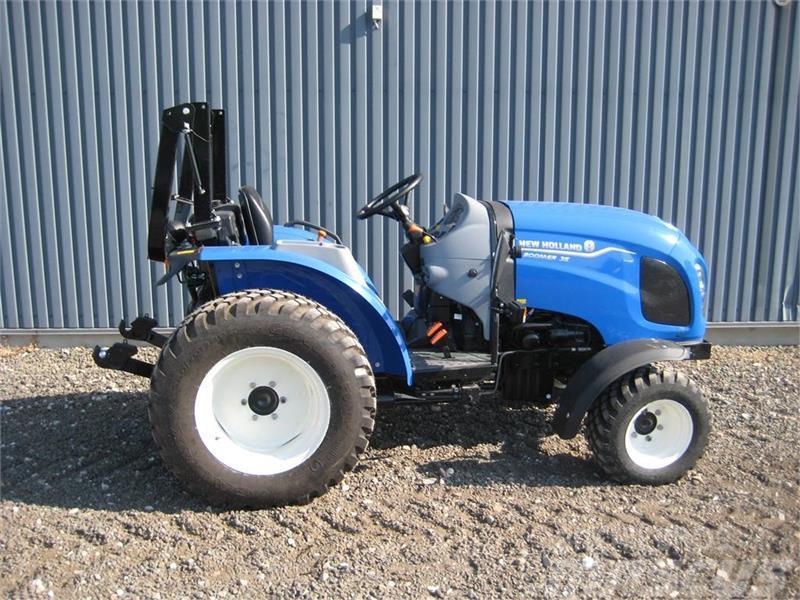 New Holland BOOMER 35 HST Tractores compactos