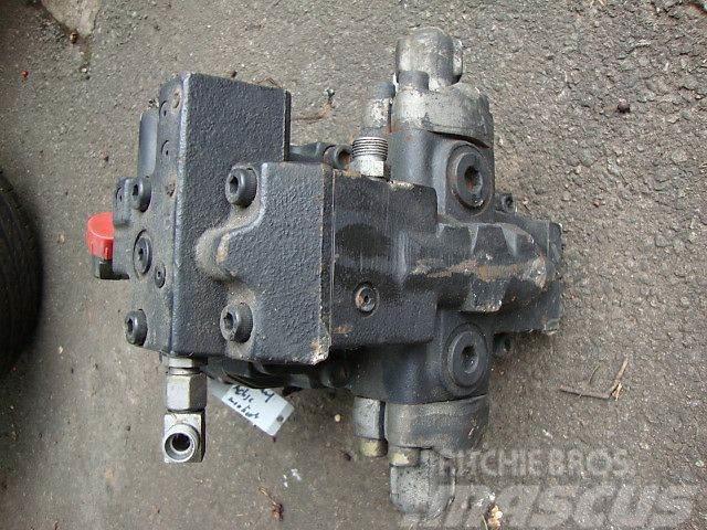 Bomag Hydraulikmotor passend Bomag BW 219 225 Outros